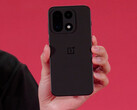 Le OnePlus 15 (photo) est l'un des nombreux téléphones phares présentés lors de l'événement (Image source : Qualcomm)