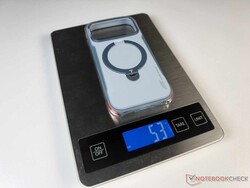 La coque pour iPhone Torras Ostand Q3 Air Pro pèse environ 53 g.
