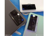 Les téléphones X70 dans la vraie vie( ?). (Source : SlashLeaks)