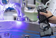 Scantech dévoile le scanner laser portable sans fil Simscan-E pour créer rapidement des modèles 3D à partir d&#039;objets du monde réel. (Source de l&#039;image : Scantech)