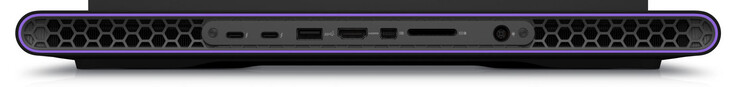 Arrière : 2x Thunderbolt 4 (Displayport, Power Delivery), USB 3.2 Gen 1 (USB-A), HDMI 2.1, Mini Displayport 1.4, lecteur de carte mémoire (SD), connecteur d'alimentation