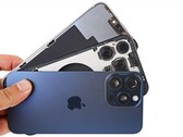 La batterie de l'iPhone 15 Pro Apple durerait plus longtemps qu'annoncé. (Image : iFixit)