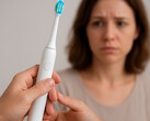 Brosse à dents sonique en usage partagé (image source : ChatGPT)