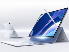 Le MagicPad 3 Pro 12.3 est proposé à partir de 586 dollars en Chine. Sur la photo, la tablette est accompagnée d'un stylet et d'un étui-clavier folio.