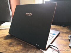 MSI Summit E13 Flip vs. XPS 13 2-en-1 : Dell en a pour son argent !