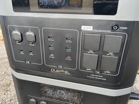 L'Oukitel BP2000 Powerstation offre de nombreuses options de connexion.