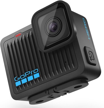 La petite GoPro Hero n'a pas d'écran en façade, l'espace étant utilisé par l'énorme dissipateur thermique (Source de l'image : Amazon via TechstoriesIndia)