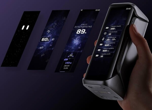 L'écran de 3,9 pouces du Rapid Pro X peut afficher des informations sur la charge, des textes et des images personnalisés, ainsi que des animations. (Source de l'image : EcoFlow)