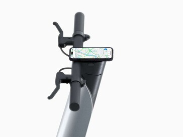 Un smartphone peut être monté.
