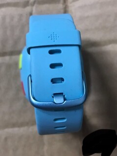 La prétendue smartwatch Fitbit adaptée aux enfants. (Source de l'image : 9to5Google)