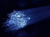 La FCC prend des mesures pour renforcer la sécurité des câbles sous-marins à destination des États-Unis. Illustration : Un câble à fibre optique (Source de l'image : Denny Muller, Unsplash)