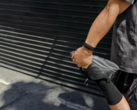 La smartwatch Charge 6 de Fitbit (photo) reçoit une nouvelle mise à jour. (Source de l'image : Google)