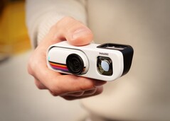 L'Insta360 Go 3S est livré dans un emballage rétro avec une base entièrement nouvelle.
