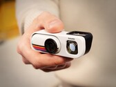 L'Insta360 Go 3S est livré dans un emballage rétro avec une base entièrement nouvelle.