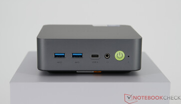 GMKtec NucBox K17 - Connecteurs de la face avant