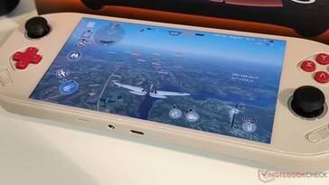 Le port USB Type C est situé sur la face inférieure, ce qui nous semble plutôt défavorable en l'absence d'un connecteur coudé