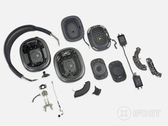 Les AirPods Max sont réparables selon les normes de Apple. (Source de l'image : iFixit)
