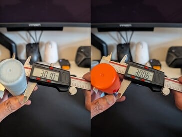 Diamètre du bâton de colle imprimé en 3D (à gauche) par rapport au bâton de colle original (à droite)