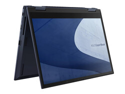L'Asus ExpertBook B7 Flip B7402FE (90NX0481-M008P0), fourni par Asus Allemagne.