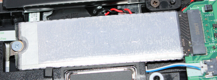 Un disque SSD PCIe 4 fait office de disque système.