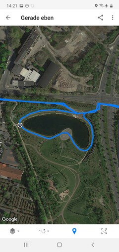 GPS Samsung Galaxy Note 10+ : autour d'un lac.