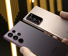 Le Galaxy S22 Ultra pourrait être l&#039;un des premiers smartphones à recevoir One UI 5.0. (Image source : Zana Latif)