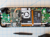 Valve prévient que l'enfer peut se déchaîner si vous démontez votre Steam Deck. (Image source : Valve)