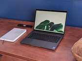 Test du Dell Pro 7 13 2-en-1 convertible : spécialement conçu pour le travail de bureau