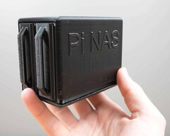 Le Pi NAS est un NAS compact et abordable dont la fabrication a coûté 35 dollars. (Source de l&#039;image : Michael Klements)