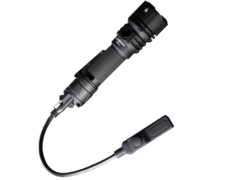 Le L16 2.0 peut être équipé d&#039;une télécommande USB-C. (Image : Acebeam)