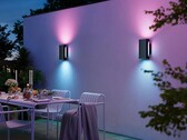 Govee commercialise désormais l'applique extérieure Up Down en Europe. (Source de l'image : Govee)