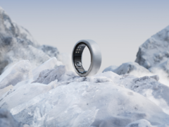 L&#039;anneau intelligent Oura Horizon est maintenant disponible avec une finition en titane brossé. (Source : Oura)
