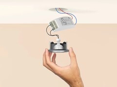 Le nouveau transformateur Philips Hue MR16 est conçu pour certains spots de la marque (photo). (Source de l'image : Philips Hue)