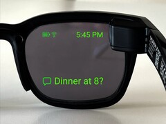 Les consommateurs peuvent désormais acheter les lunettes intelligentes Vuzix Z100. (Source de l'image : Vuzix)