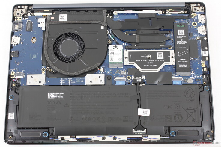 Carte mère Dell Pro 5 14. Notez l’emplacement LPCAMM2 pour notre configuration de test