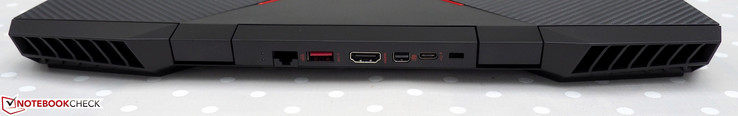 A l'arrière : RF45 ethernet, USB A 3.1 Gen1, HDMI, mini DisplayPort, USB C 3.1 Gen1, verrou de sécurité Kensington.