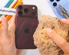 De nombreuses rayures au dos de l’iPhone 18 Pro (Max) peuvent être simplement effacées — mais pas toutes, comme le montre le test de résistance.