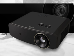 Le projecteur JVC LX-NZ3 offre une luminosité de 3 000 lumens. (Source de l&#039;image : JVC)