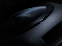 Gros plan sur le boîtier de la caméra DJI Avata 360.