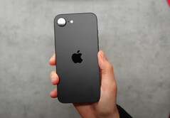 L'iPhone SE 4 devrait être doté d'un seul appareil photo arrière avec un capteur de 48 MP. (Source de l'image : Apple)