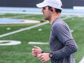 Les annonces sur le site de l'IMDA suggèrent que trois nouvelles smartwatches Garmin sont en route. (Image source : Isaac Smith sur Unsplash)
