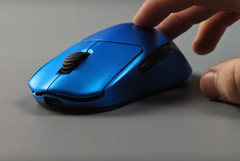 Souris ultralégère Vaidemi Nimbus avec coque solide en bleu