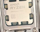 Le AMD Ryzen 7 7700X semble montrer des gains attendus en single et multi-core par rapport au Ryzen 7 5800X. (Image Source : Cortexa99 sur les forums d'Anandtech)