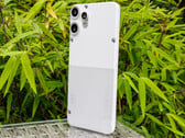 CMF Phone 2 Pro. (Source de l'image : Daniel Schmidt)