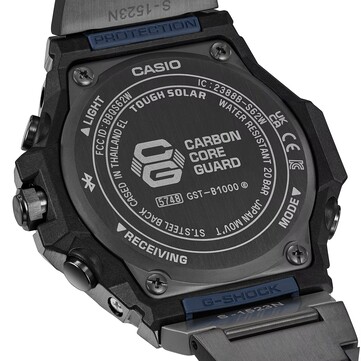 Le fond du boîtier porte la marque Carbon Core Guard ainsi que les indications Tough Solar power et 200 mètres de résistance à l'eau.