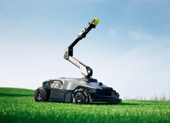 Le NexLawn Master X peut lancer des balles aux chiens et cueillir des fruits sur les arbres (source : Mova)