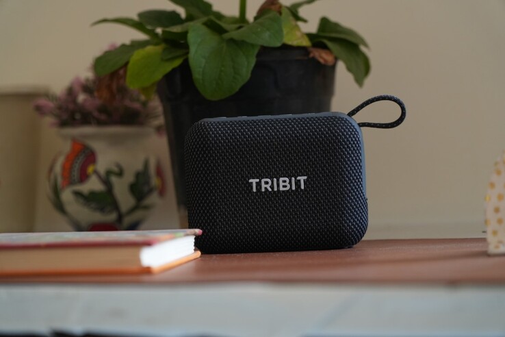 L'enceinte Bluetooth portable Tribit PocketGo ne pèse que 220 grammes