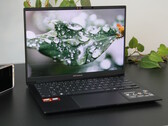 Test de l'Asus ZenBook 14 OLED UM3406K : ultraportable AMD dans une bataille serrée à trois