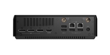 Deux ports Ethernet rapides sont disponibles (Image source : Zotac)