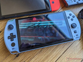 Le GPD Win 4 devrait fonctionner sans problème à 60 Hz après avoir flashé son nouveau firmware IC. (Source de l'image : NotebookCheck)